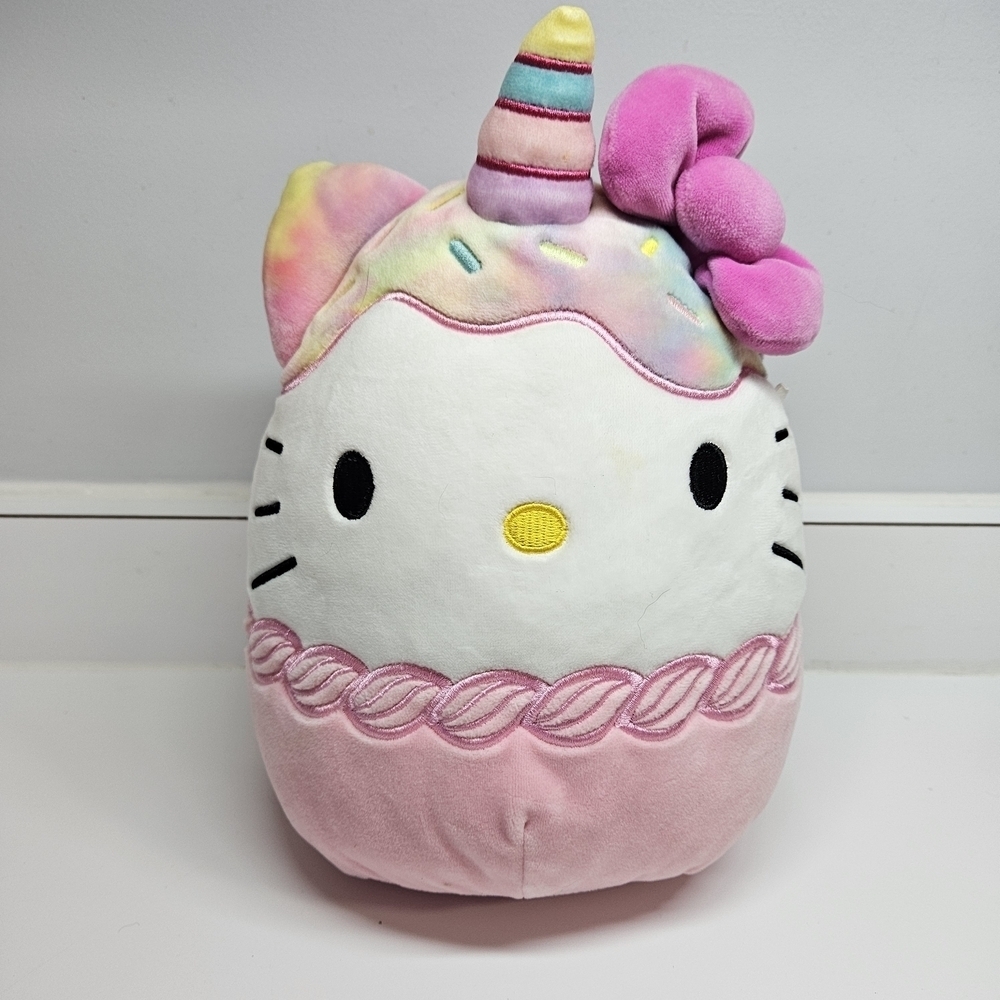 Sanrio Hello Kitty Squishmallows Ice Cream Cupcake Unicorn 9" Plush Toy